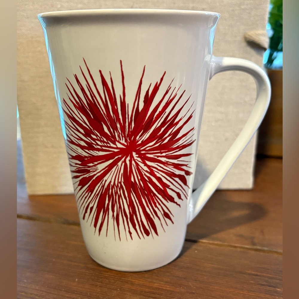 Like new Starburst Starbucks Coffee Mug Tall 17.8oz White Red